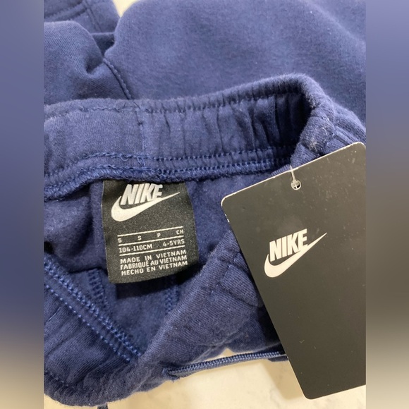 ✨NIKE✨NWT KIDS SWEATPANTS ✨SIZE S✨ - Picture 6 of 6